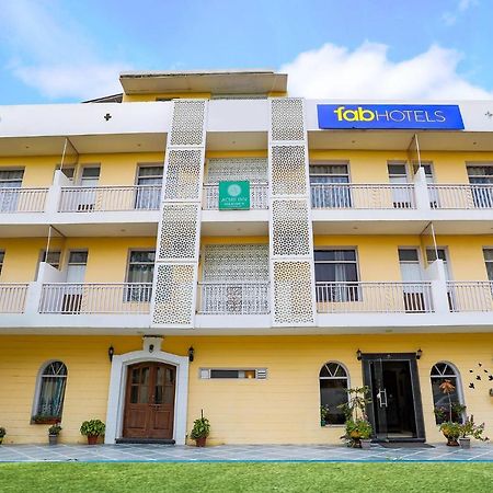 Fabhotel Aravali Suites Gurgaon Eksteriør bilde
